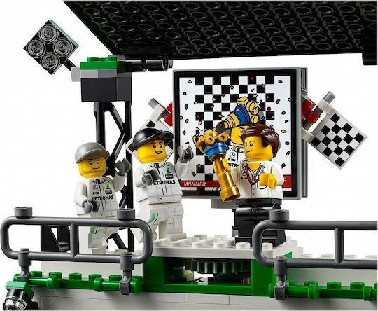 LEGO Speed Champions Mercedes AMG Petronas Formula One Team pentru