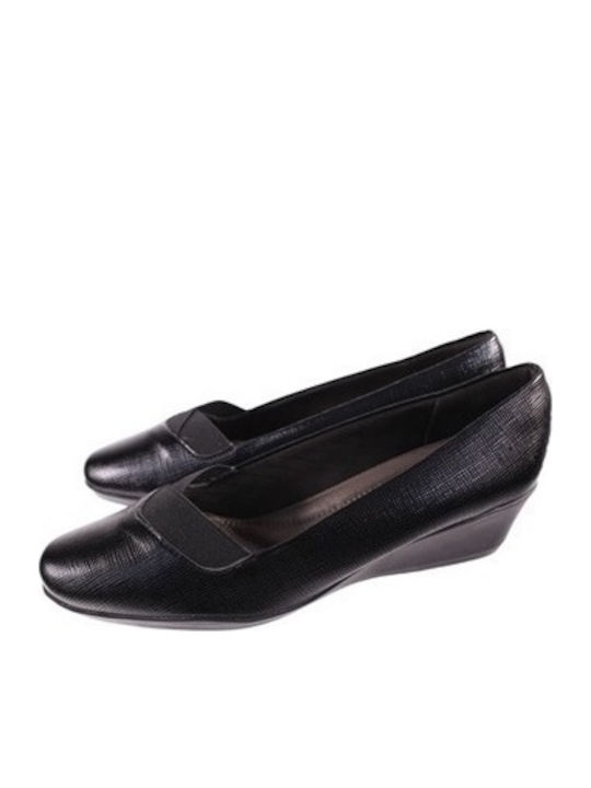 Piccadilly Women's Moccasins in Black Color