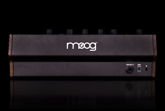 Moog Mother-32 Semi Modular Аналогов Синтезатор Полумодулен аналогов десктоп