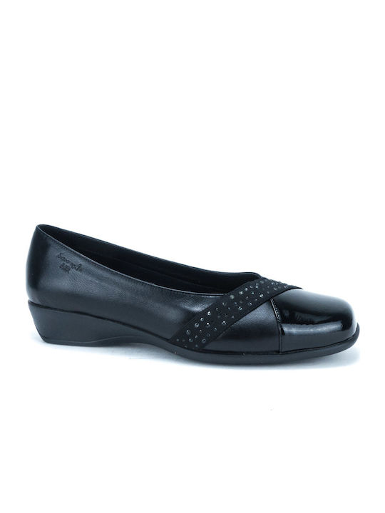 Boxer Women's Leather Slip-Ons Black