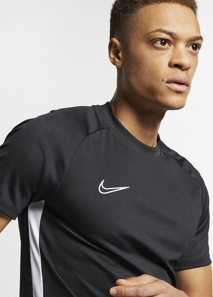 Nike Αθλητικό Ανδρικό T-shirt Μαύρο AJ9996-010 | Skroutz.gr