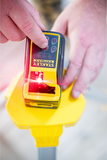 Stanley Fatmax Αυτορυθμιζόμενο Γραμμικό Αλφάδι Laser Κόκκινης Δέσμης 1.5V με Εύρος Εργασίας 30m