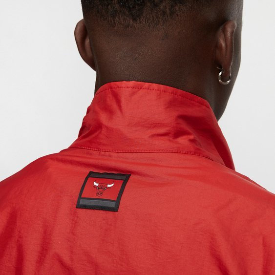 nike bulls pullover