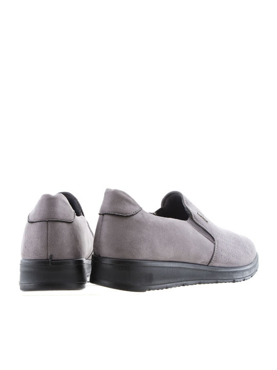 Antrin Kari Women's Slip-Ons