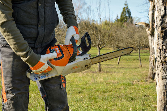 Stihl MSA 220 C-B 40см Верижен Трион на Батерия Solo Безчетков 3.1кг с Шина 40см