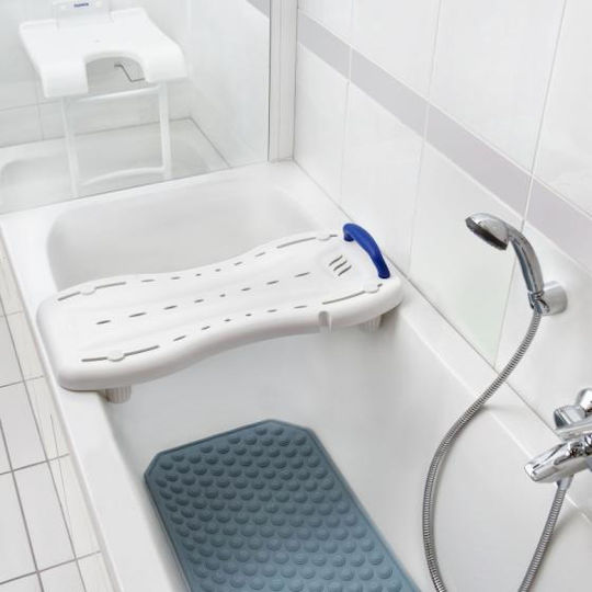 Invacare Marina Bathroom Seat H112