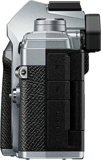 OM-D E-M5 Mark III Spiegellose Kamera Kit (ED 12-200mm F3.5-6.3) Silber