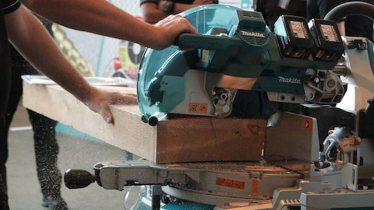 Makita Φαλτσοπρίονο Μπαταρίας 18V Συρόμενο με Οδηγό Laser & Διάμετρο 305mm Solo