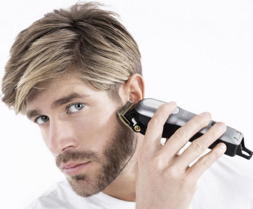 Cecotec Bamba PrecisionCare Pro Clipper Titanium Go Επαγγελματική Κουρευτική Μηχανή Μαύρη 04218