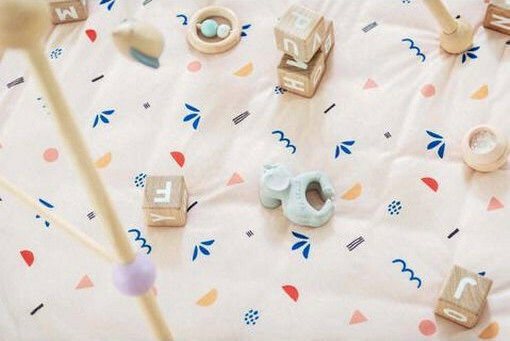 Play&go Kinder Spielmatte aus Stoff Icons Beige 120x40cm 1Stück