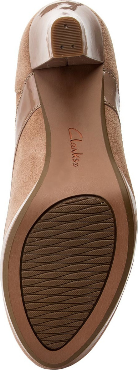 clarks chorus pitch beige