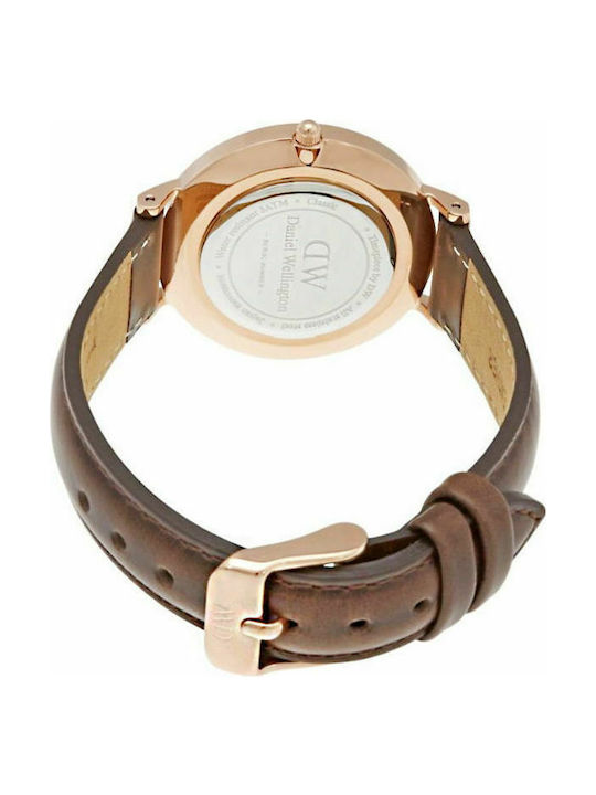 Daniel Wellington Classic Petite Bristol Γυναικείο Ρολόι 32mm Μπαταρίας με Καφέ Δερμάτινο Λουράκι