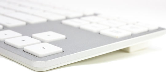 Matias Aluminum Tenkeyless Kabellos Bluetooth Nur Tastatur Englisch UK Silber