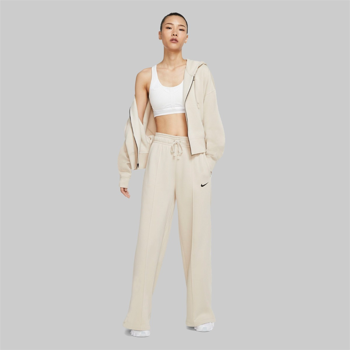 nike women's sportswear trend essential fleece wide pants oatmeal