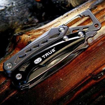 True Utility Seven 2020 Multi-tool Black with Blade made of Stainless Steel