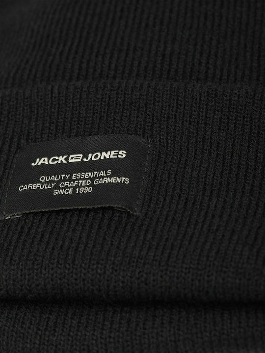 Beanie Beanie Knitted in Black color