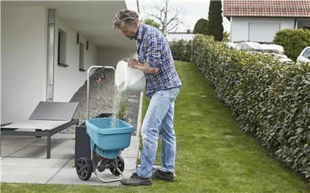 Gardena 00436-20 Wheeled Seeder with Capacity 18lt