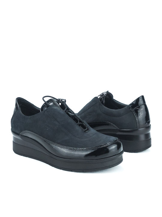 Anatomical Sneakers Black