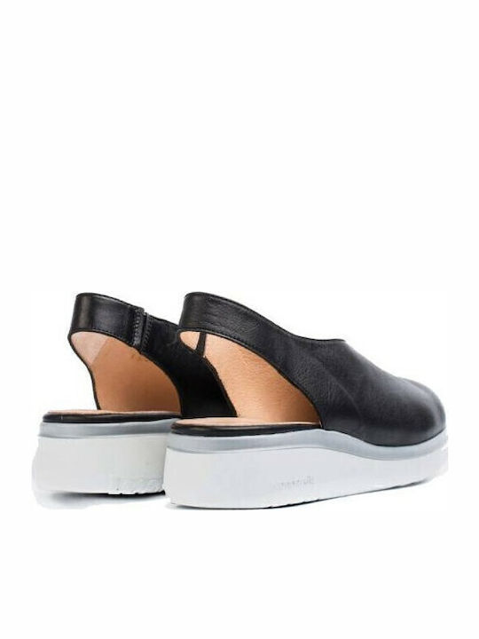 A-9705 Women's Leather Closed Toe Platforms Black