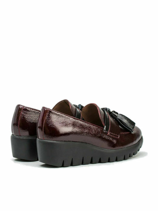 Wonders Patent Leather Women's Moccasins in Burgundy Color