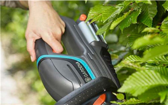 Gardena Comfortcut Li-18/60 Foarfecă de gard viu Baterie 18V cu Lungimea Lamei 60cm