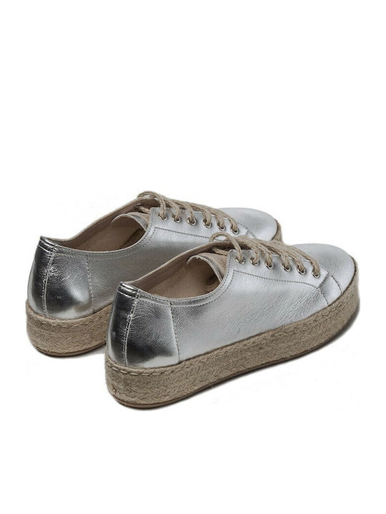 Grumman Sneakers Silver