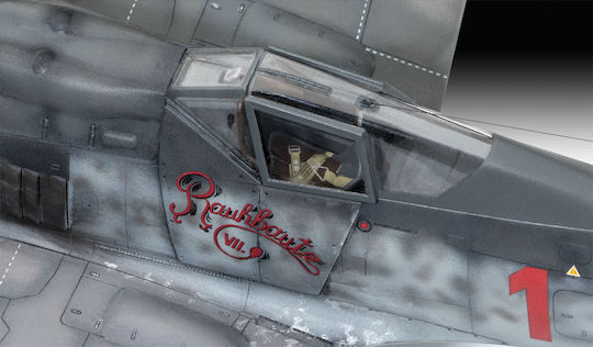 Revell Fw190 A-8/R-2 "Sturmbock" Figurină de Modelism Avion 168 Piese la Scară 1:32 28.2x32.7cm.