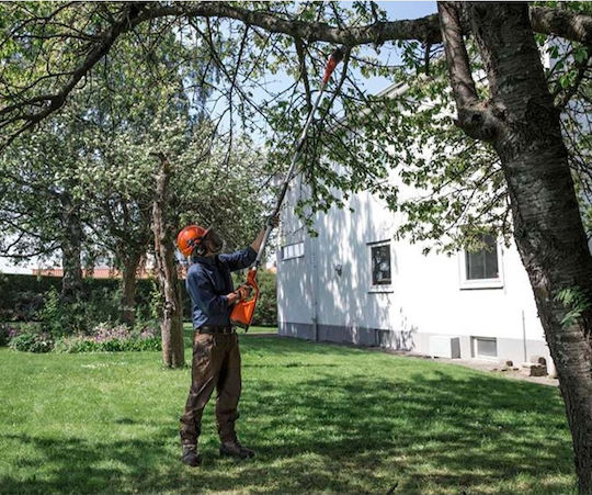 Husqvarna 120iTK4-PH Garden Multi Tool Battery 2 in 1 Chainsaw / Hedge Trimmer