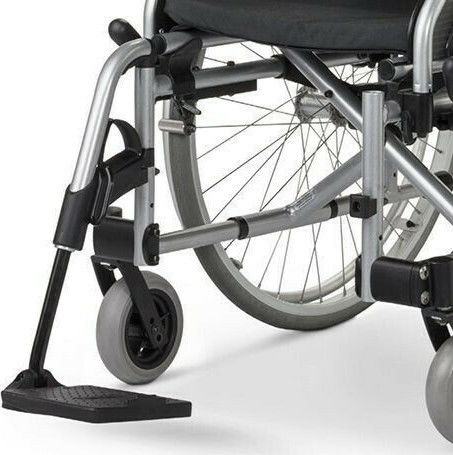 Meyra Format 3.940 Αναπηρικό Αμαξίδιο 24" Πτυσσόμενο Ελαφρού Τύπου 51cm 3.940 Ασημί