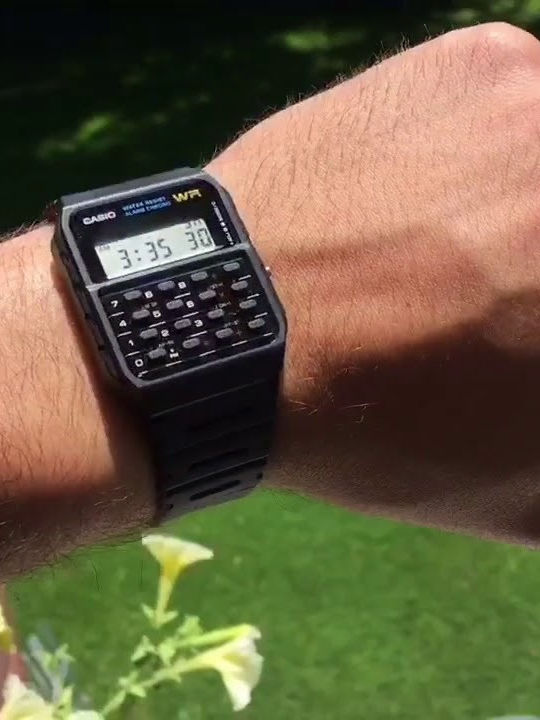 Casio Calculator Ψηφιακό Ανδρικό Ρολόι 43.2mm Μπαταρίας με Μαύρο Καουτσούκ Λουράκι