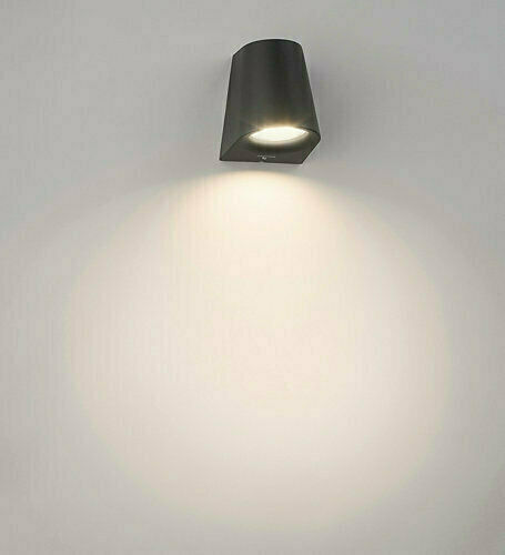 Philips Wandmontiertes Außen-Spotlight LED IP44 3W mit Warmweiß Licht