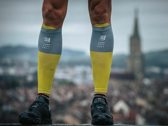 Compressport R2 V2 Συμπιεστικό Γάμπας Lime