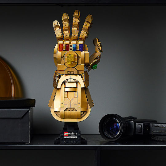 LEGO Marvel Infinity Gauntlet За 18+ Години 590 Бройки