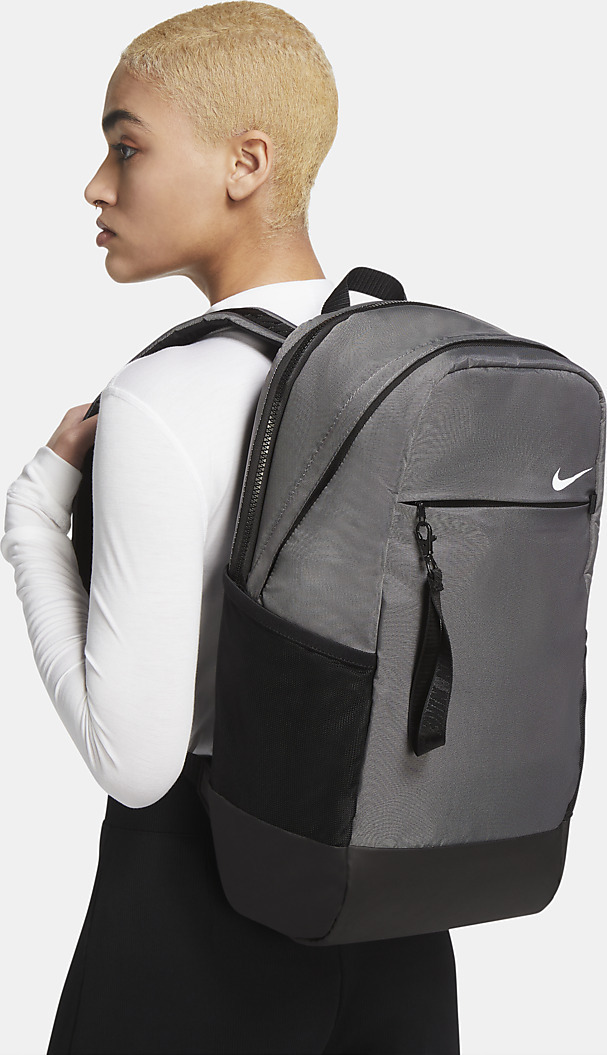 nike backpack medium