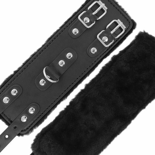 Darkness Wrist Restraints Black with Fur Cătușe în Culoare Negru