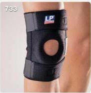 LP Support 733 Knee Brace with Hole Black