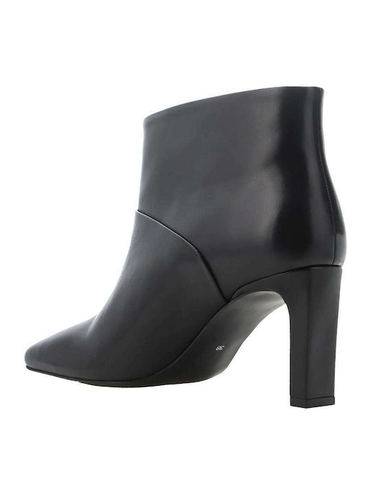 85KUW3327 Leather Women's Ankle Boots Black 85KUW3327-700