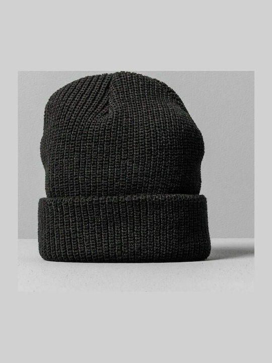 Essentials Usual Beanie Beanie Knitted in Black color