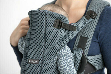 BabyBjorn Classic Carrier Move Anthracite Leopard with Maximum Weight 12kg
