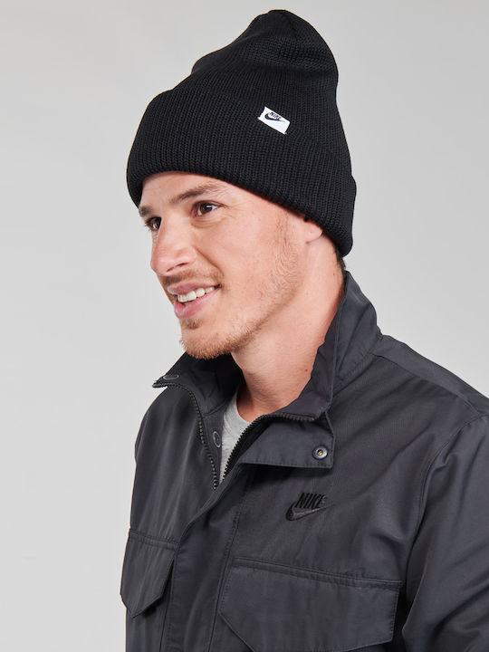 Cuffed Futura Beanie Beanie Knitted in Black color