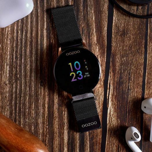 Oozoo Q00118 Stainless Steel 43mm Smartwatch with Heart Rate Monitor (Black / Gold)