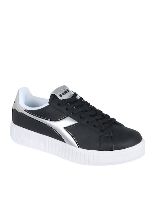 Diadora