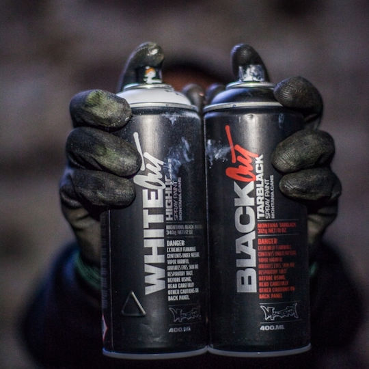 Montana Cans Spray Paint Blackout Tarblack with Matt Effect Black 400ml