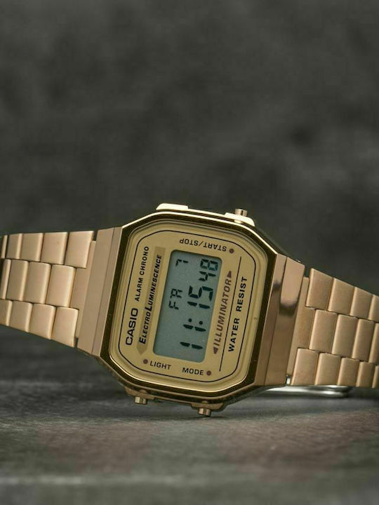 Casio Vintage Iconic Ψηφιακό Ανδρικό Ρολόι 36.3mm Χρονογράφος Μπαταρίας με Χρυσό Μεταλλικό Μπρασελέ