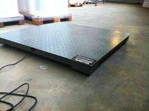 Kevard Electronic Platform Scale with Weighing Capacity of 3000kg and Division 500gr