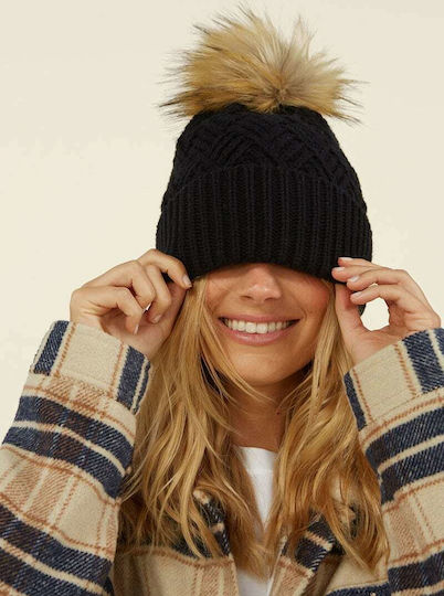 Ski Chic Pom Pom Beanie Beanie Knitted in Black color