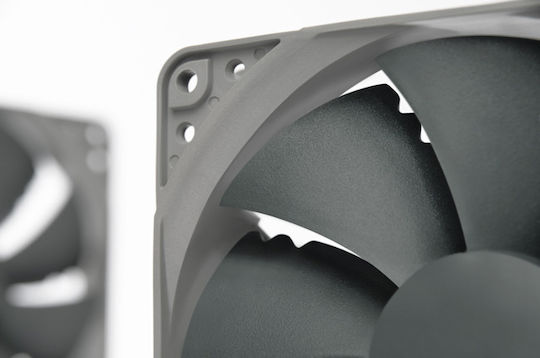 Noctua NF-P12 redux-1700 Case Fan 120mm 1700rpm 70.75cfm Without LED Lighting and 4-Pin PWM Connection Gray