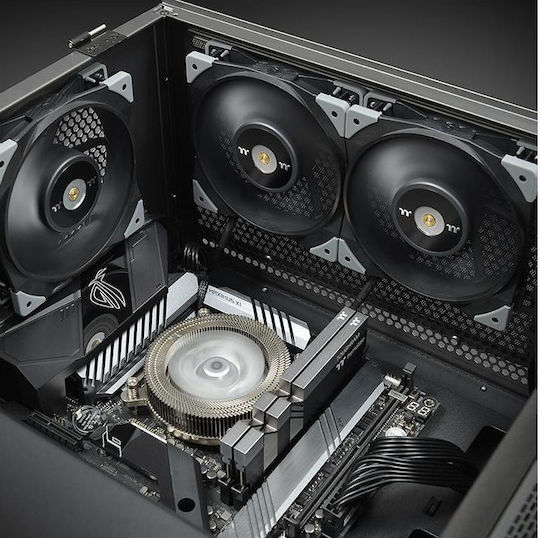 Thermaltake Toughfan 12 High Static Pressure Radiator Case Fans 120mm (2000rpm / 58.35cfm) Without LEDs Lighting and Connection 4-Pin PWM
