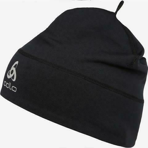 Beanie Beanie Knitted in Black color