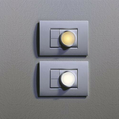 Legrand Επαναφορτιζόμενο LED Φωτιστικό Νυκτός Πρίζας με Φωτοκύτταρο